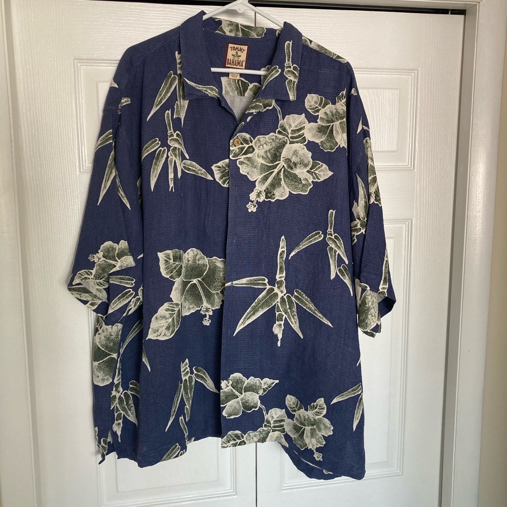 Tommy Bahama short sleeve silk shirt size XXL